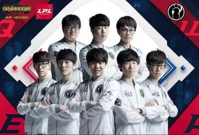 由于受到伤 由于受到伤